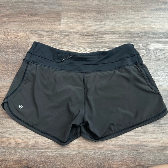 Lululemon Speed Up Shorts Black Size 8 Mid-Rise Running Athletic Workout Sporty - Picture 3 of 6